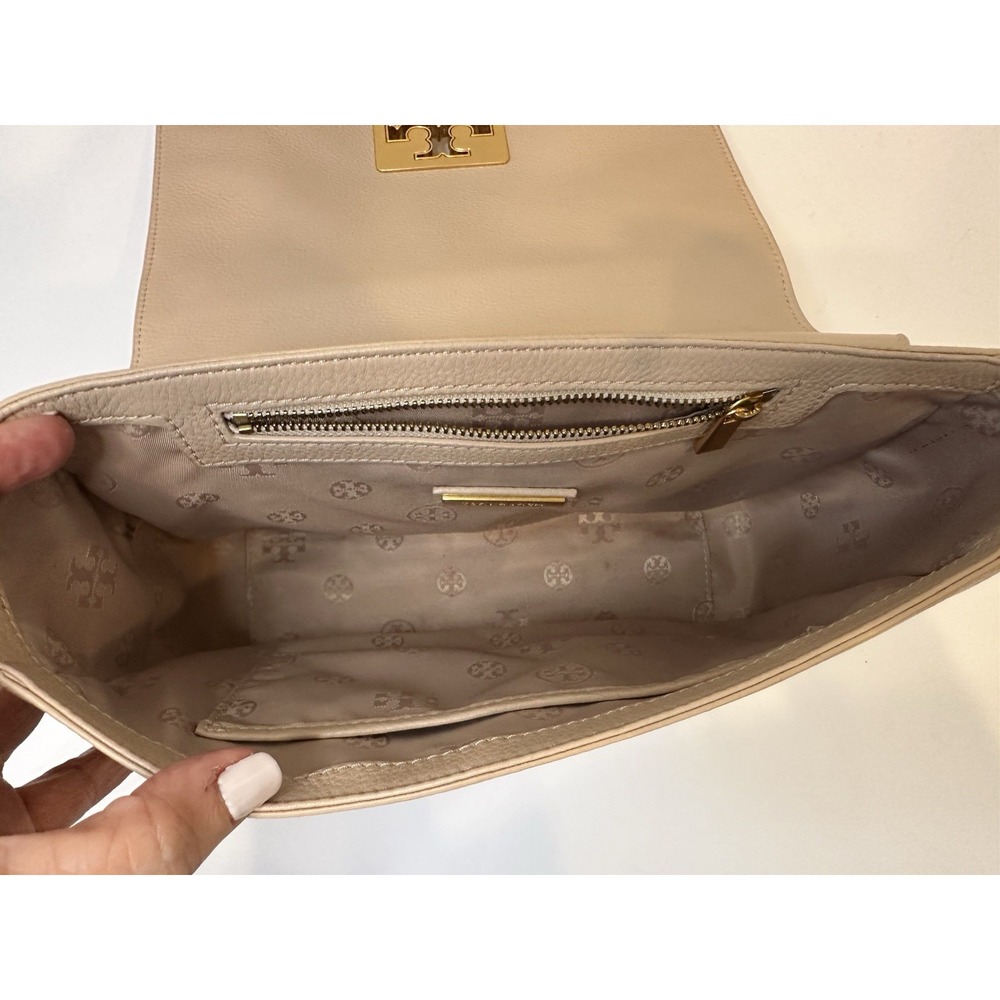 Tory Burch Kira Pebbled Leather Shoulder Bag Blush Pink Gold Chain Logo Flap EUC - Picture 4 of 5